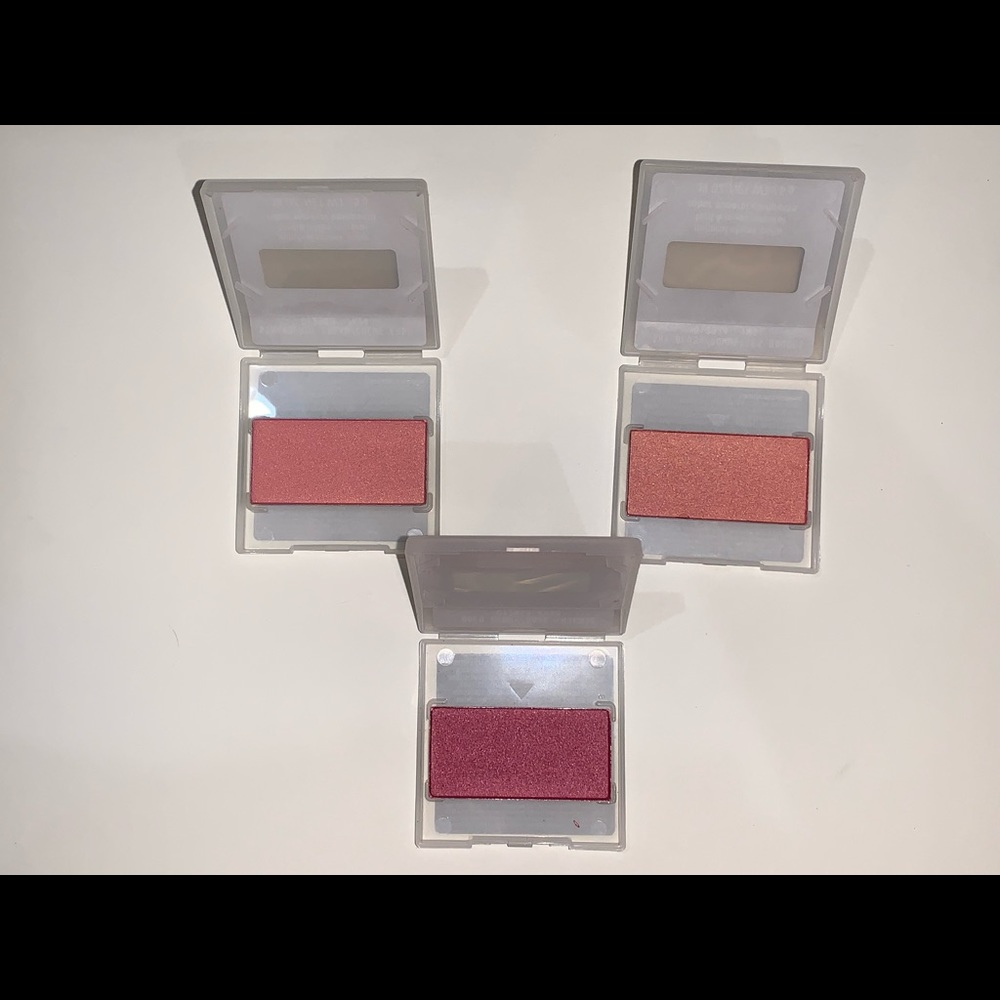 Blushes - Picture 2 of 2